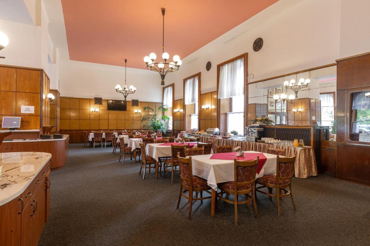 Hotel Slovan بلزن المظهر الخارجي الصورة
